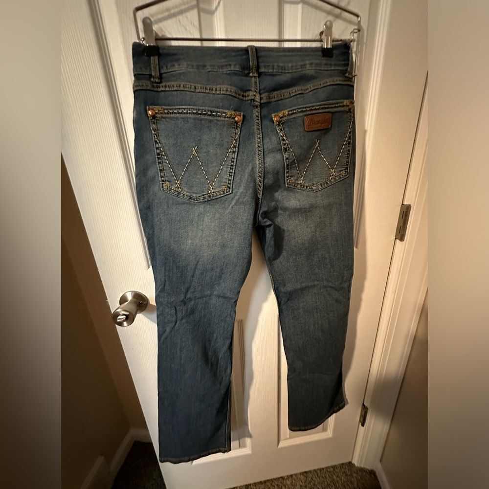 Women’s Wrangler Bootcut Jeans - size 11/12 - 29x31 EUC